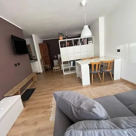 Apartment Neve Monolocale, Ottima Posizione, Posto Auto.