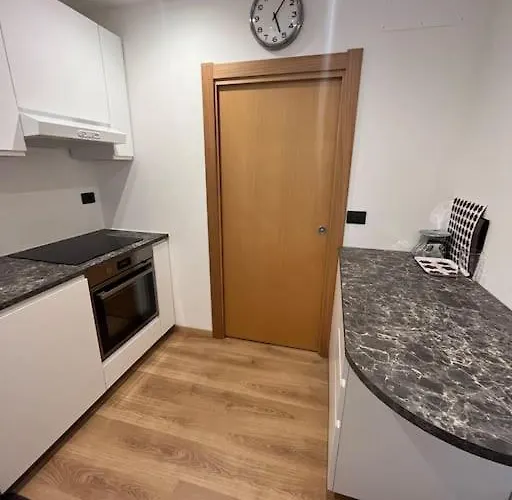 Neve Monolocale, Ottima Posizione, Posto Auto. Appartamento *