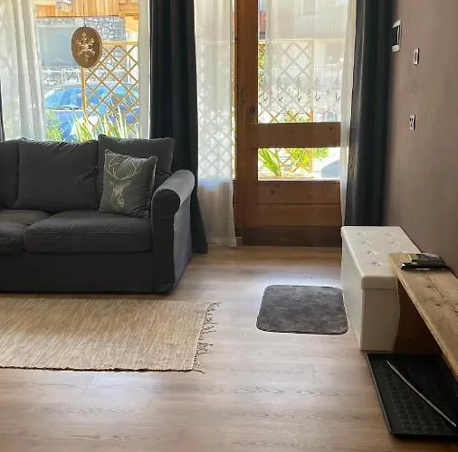 Neve Monolocale, Ottima Posizione, Posto Auto. Appartamento *